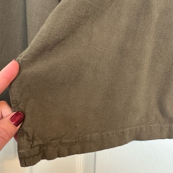 Army Green light jacket in size Large by Lulu’s - Picture 2 of 5